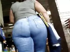 Pornó videó egy barn ...