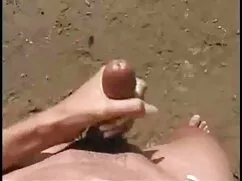 Szobalány pornó vide ...